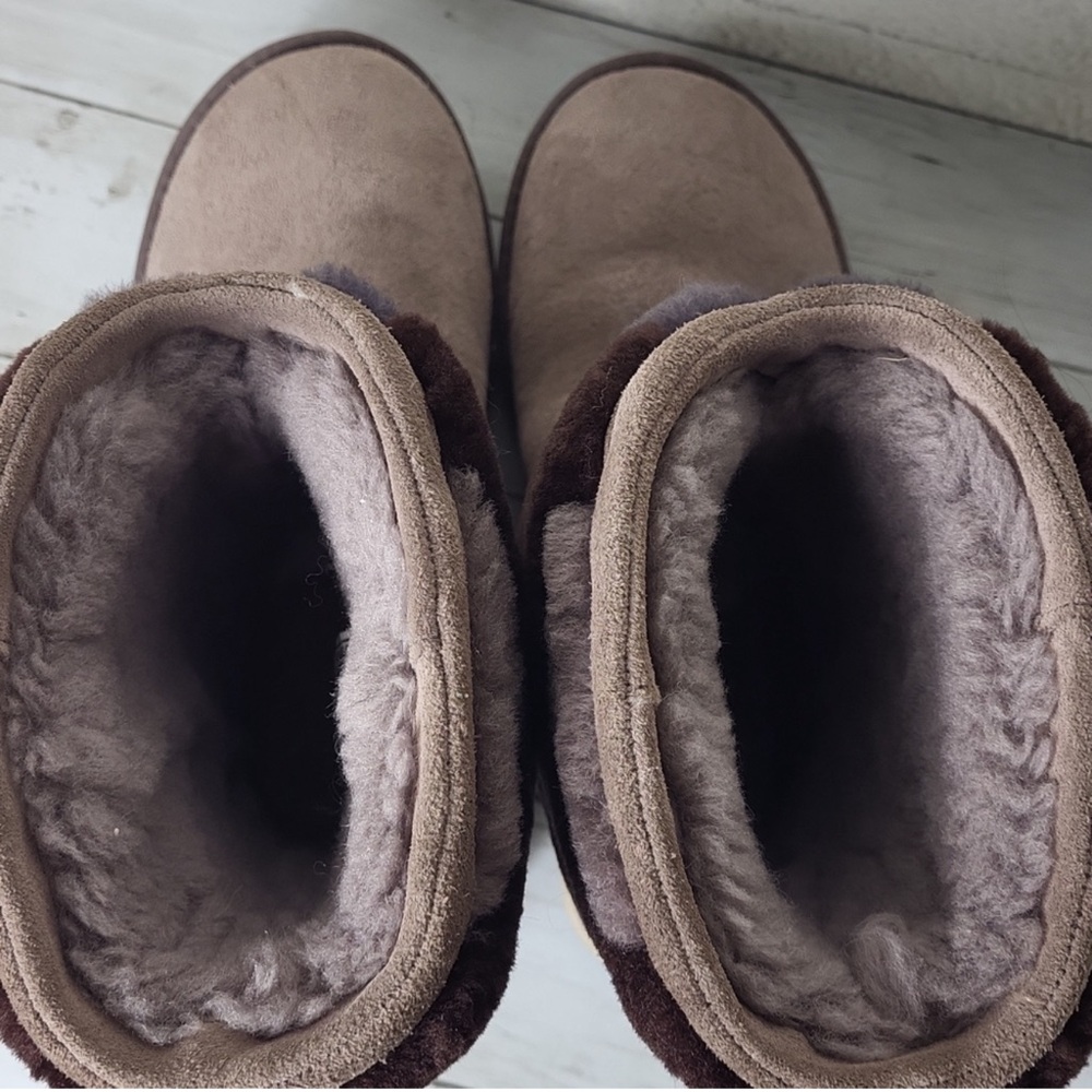 UGG - Chevron Stripe Purple Multi UGG Boots Size 9 - Picture 2 of 6